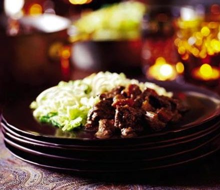 Creamy Savoy cabbage with carrots recipe