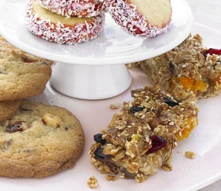 Fruit, oat & seed bars recipe