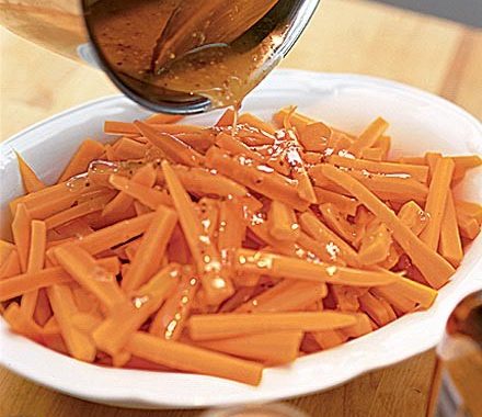 Maple-mustard glazed carrots recipe