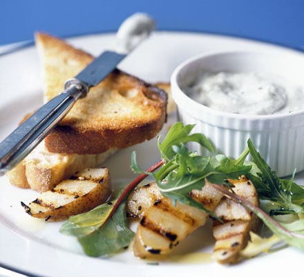 Roquefort toasts with peppered pears recipe 