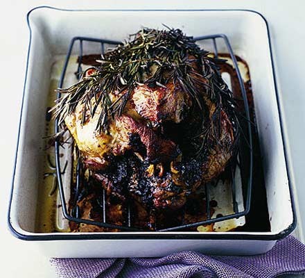 Roast leg of lamb wrapped in rosemary recipe 