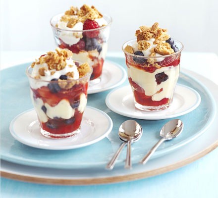 Berry crumble pots recipe 