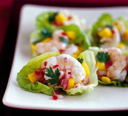 Little Gem cups with prawn & mango salsa recipe 
