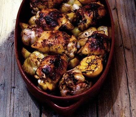 Garlic chicken with herbed potatoes recipe