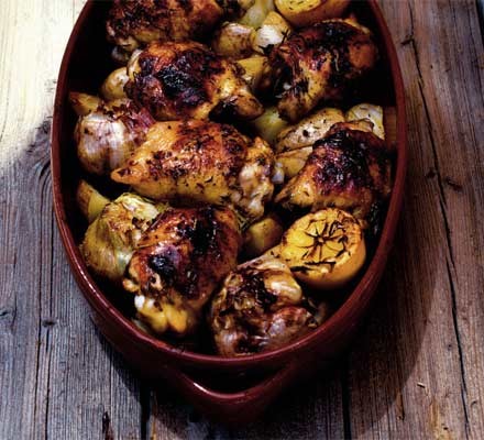 Garlic chicken with herbed potatoes recipe 
