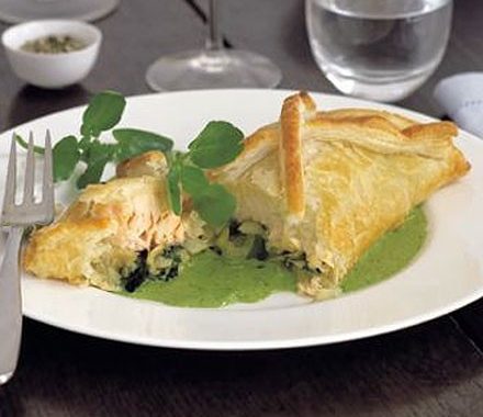 Salmon & fennel en croute with watercress sauce recipe