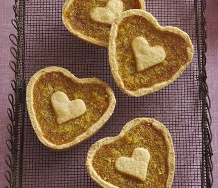 Treacle tart hearts recipe