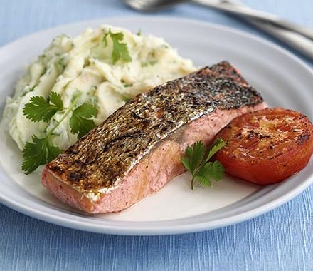 Spiced salmon with mash recipe