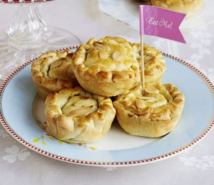 Coronation pies recipe