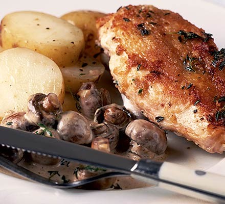 Crispy thyme chicken with mushroom sauce recipe 