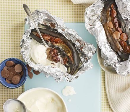 Chocolate baked bananas recipe