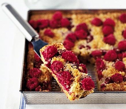 Raspberry & almond traybake recipe
