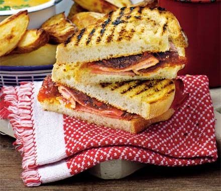 Bacon sandwich on crusty bread recipe