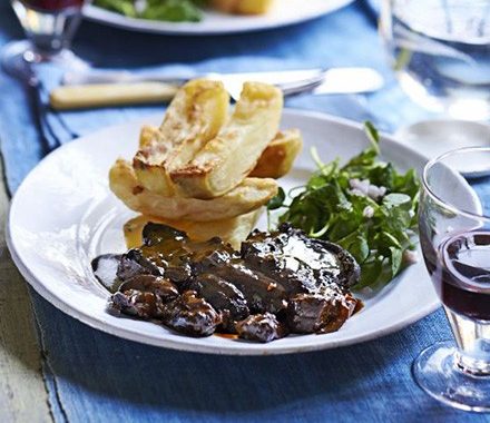 Stout-braised steak with stacked chips recipe
