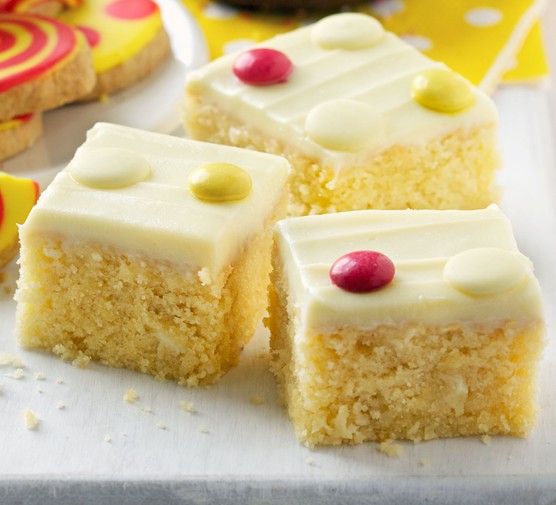 White chocolate traybake recipe 