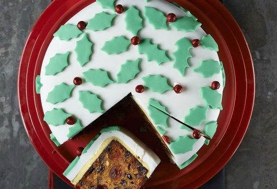Classic iced holly cake recipe