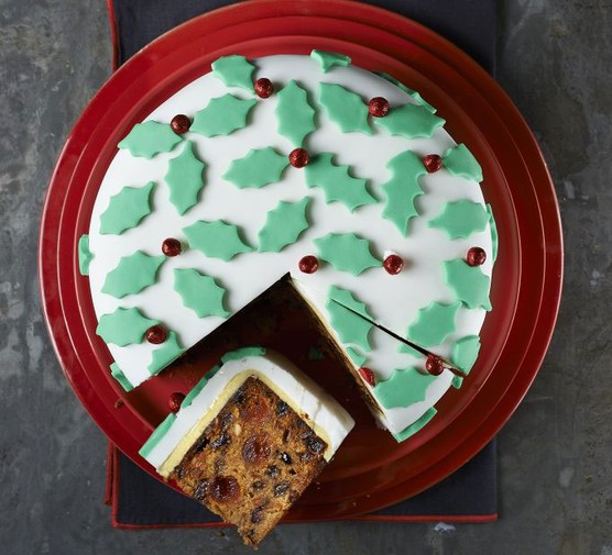 Classic iced holly cake recipe 