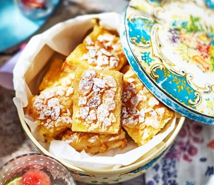 Lemon & almond shortbread bars recipe