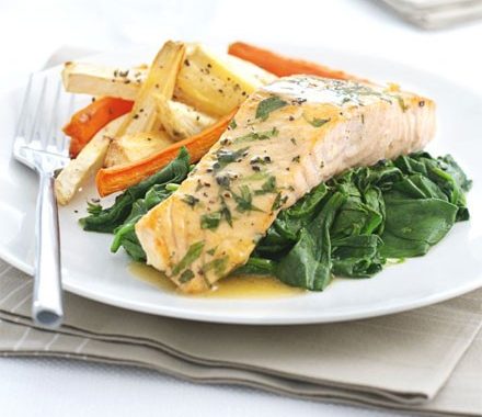 Tarragon salmon with crispy root chips recipe