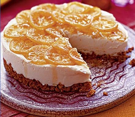 Sparkling lemon & amaretti ice recipe