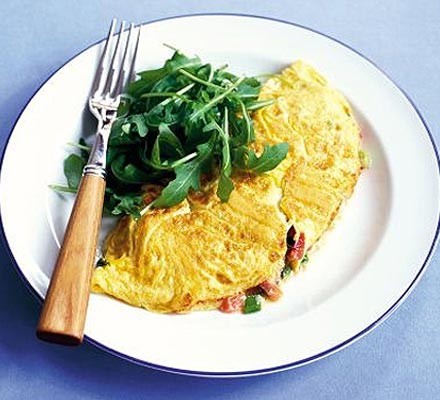 Melting tomato & basil omelette recipe 