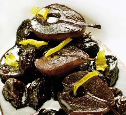Pears & prunes in mulled (well, sort of) wine recipe 