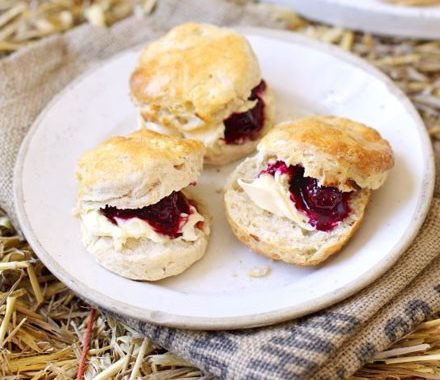 Apple scones with blackberry compote recipe
