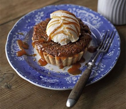 Sticky toffee tarts recipe