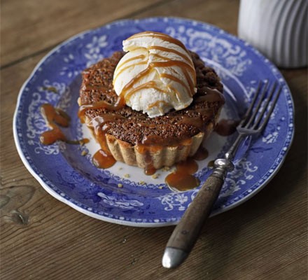 Sticky toffee tarts recipe 