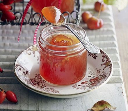Rosehip & crab apple jelly recipe