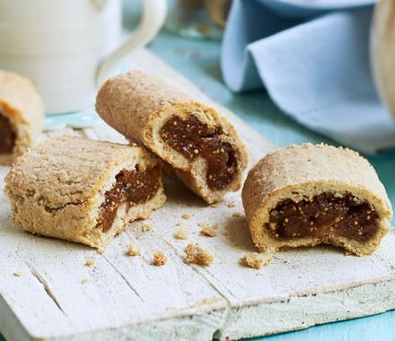 Sticky toffee fig rolls recipe