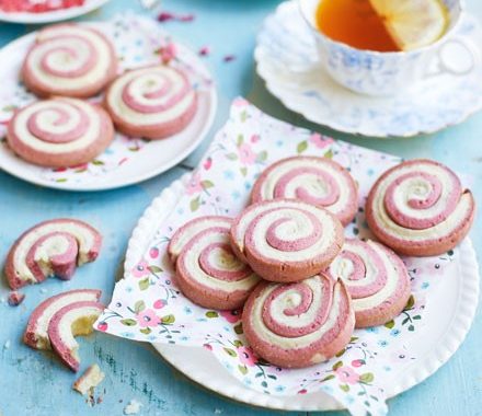 Strawberry & cream roly-polys recipe