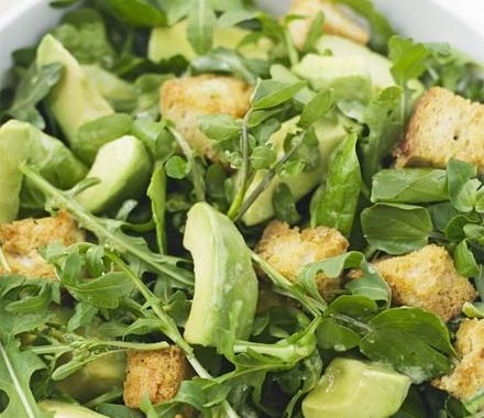 Avocado & leaf salad recipe