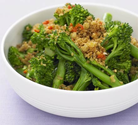 Broccoli with garlic & chilli breadcrumbs recipe 