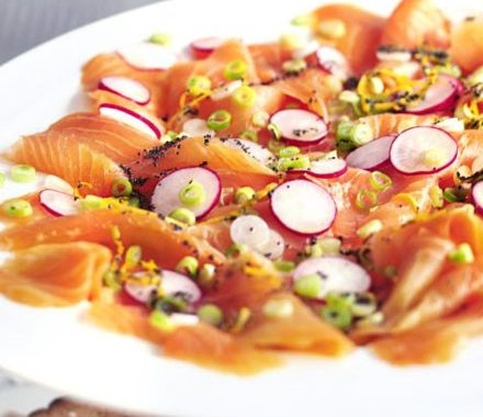 Marinated smoked salmon with poppy seeds recipe