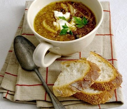Roasted onion soup with goat's cheese toasts recipe