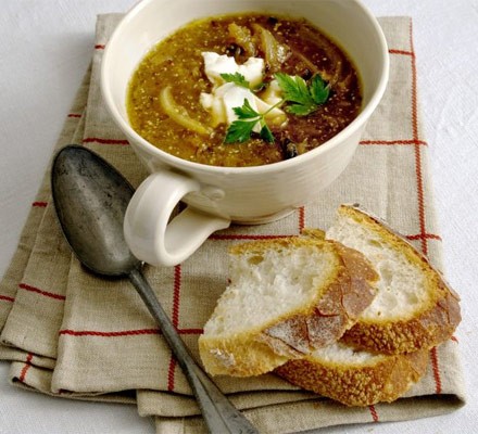 Roasted onion soup with goat's cheese toasts recipe 