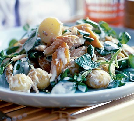 Warm new potato & smoked mackerel salad recipe 