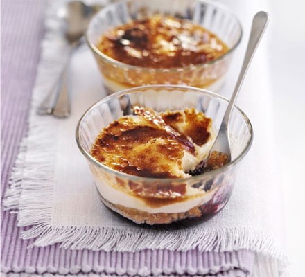 Blueberry cheesecake brûlée pots recipe 