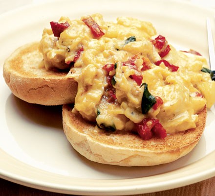 Scrambled egg muffin recipe 
