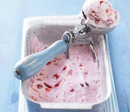 Strawberry frozen yogurt recipe