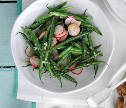 Green beans & radishes with shallot dressing recipe