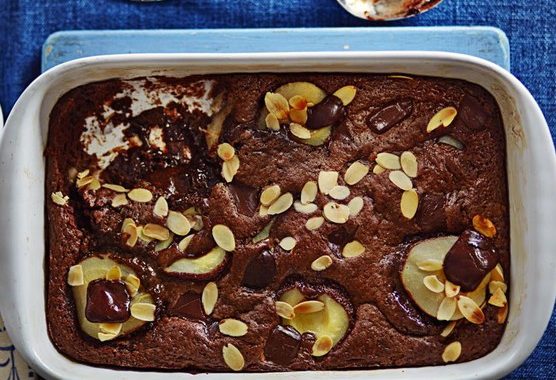Squidgy chocolate pear pudding recipe