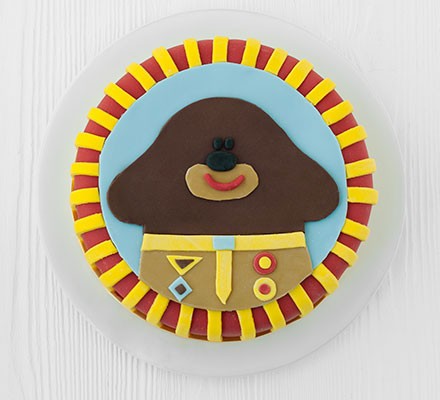 Orange and raspberry Hey Duggee cake recipe 
