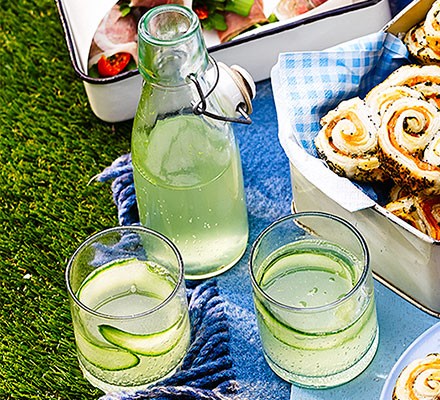 Elderflower & cucumber G&Ts recipe 
