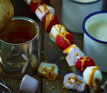 Marshmallow & strawberry kebabs recipe