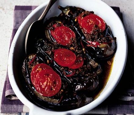 Baked aubergines stuffed with minced lamb recipe