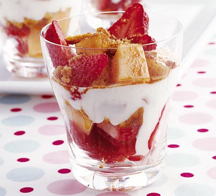 Strawberry, melon & ginger sundaes recipe 
