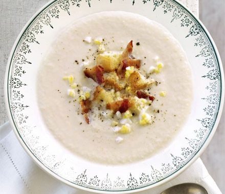 Cream of cauliflower soup with bacon sprinkles recipe