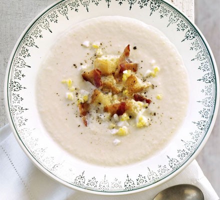 Cream of cauliflower soup with bacon sprinkles recipe 